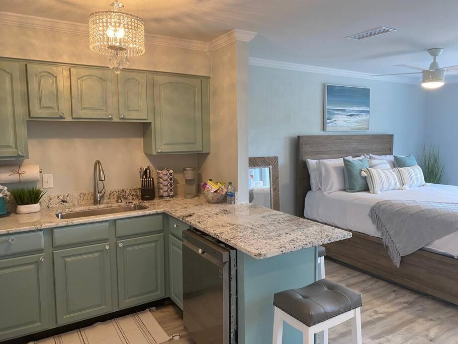 Destin Bliss! Your Dream Studio Condo On Holiday Isle! Exteriör bild
